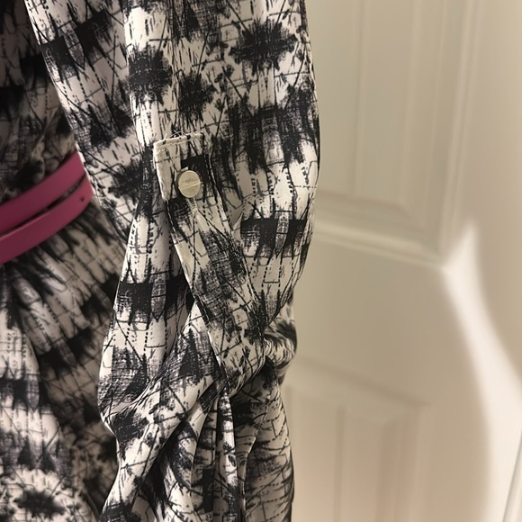 Black and White Print Shirt Dress - Picture 7 of 8